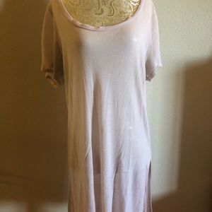 Thin, oversized t shirt